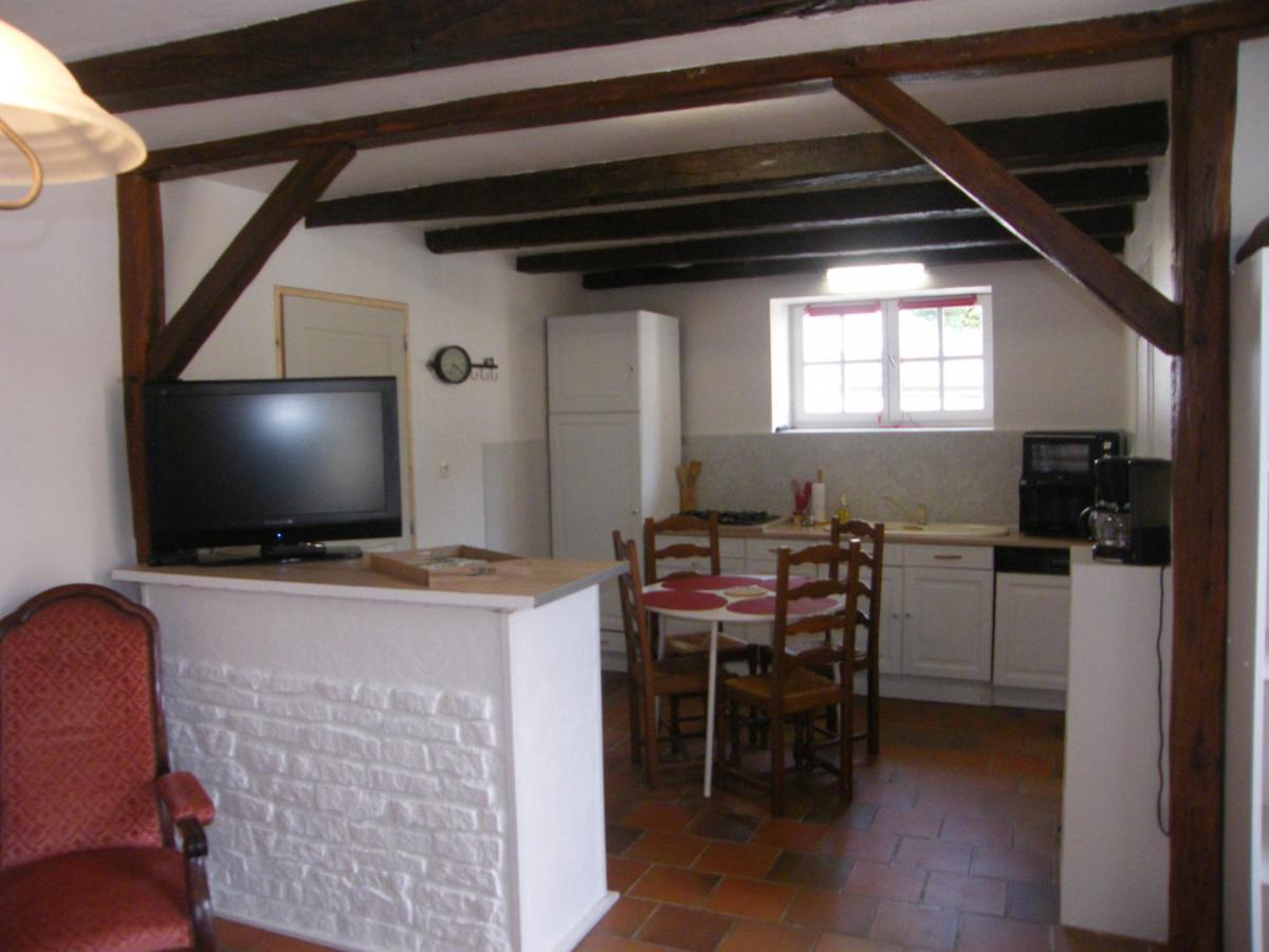 Hostal Le Petit Brétigny Beaumont  Exterior foto