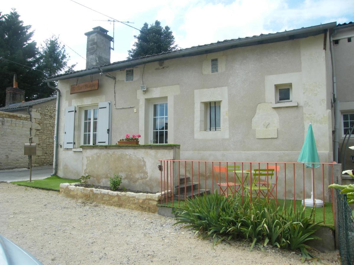 Hostal Le Petit Brétigny Beaumont  Exterior foto